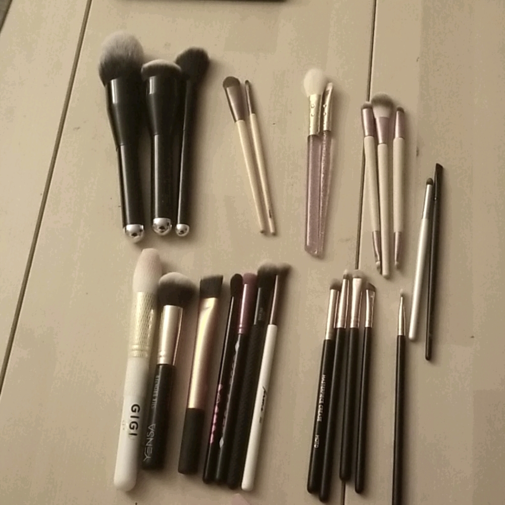 Makeup Brushes